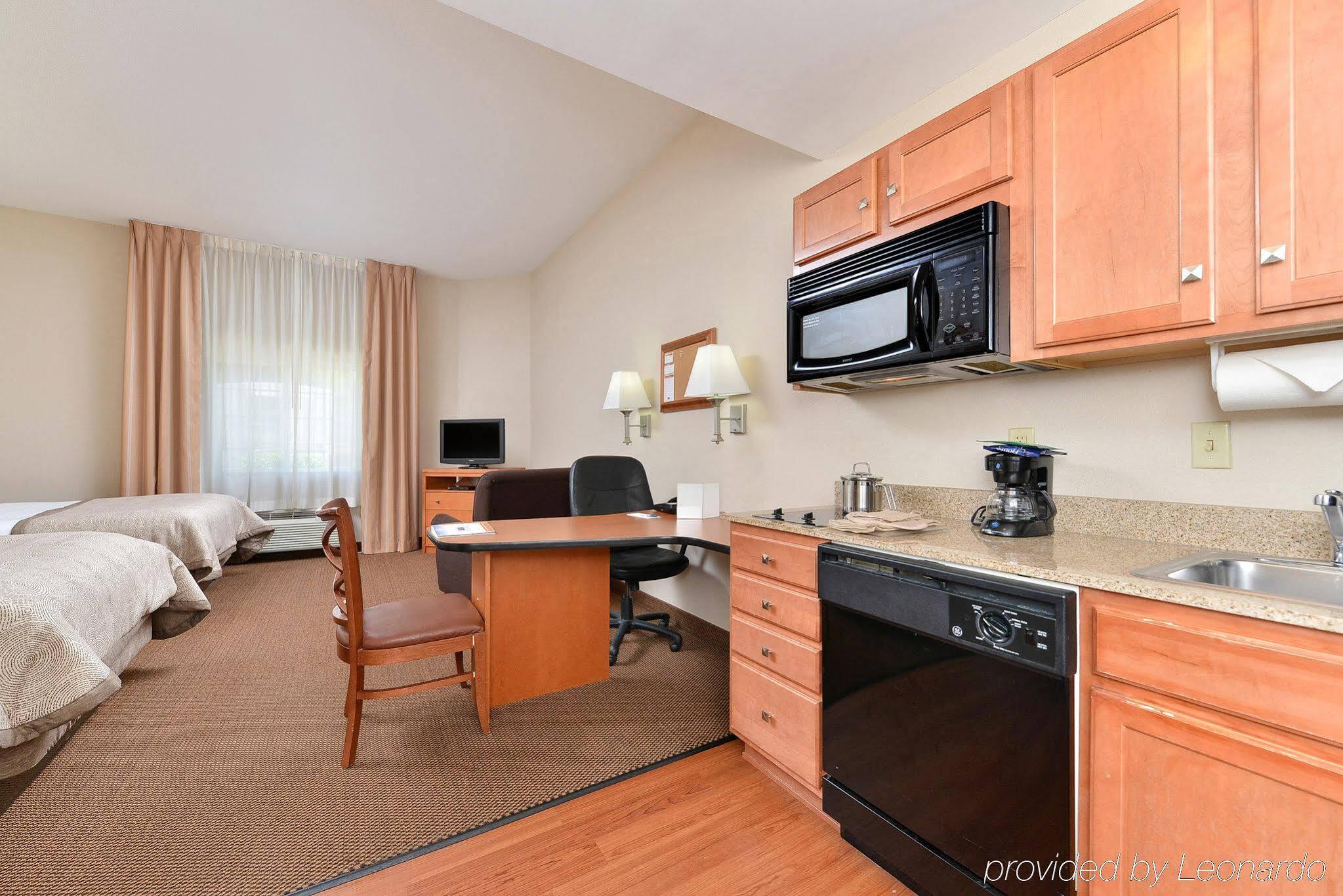 Candlewood Suites Winchester, An Ihg Hotel Экстерьер фото